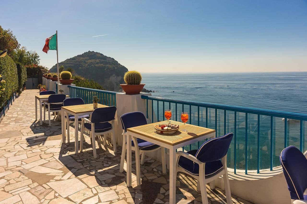 Hotel Villa Maria Sant'Angelo  エクステリア 写真